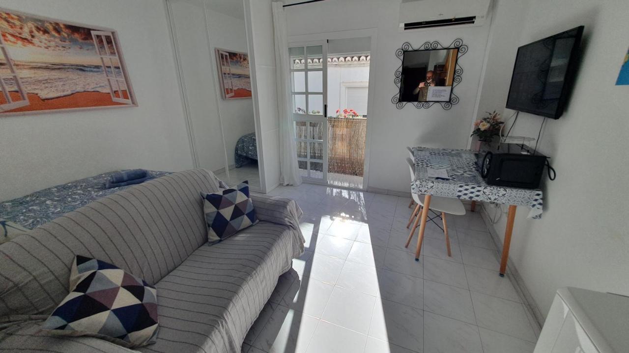 Apartamentos Eduardo Rico Nerja Δωμάτιο φωτογραφία